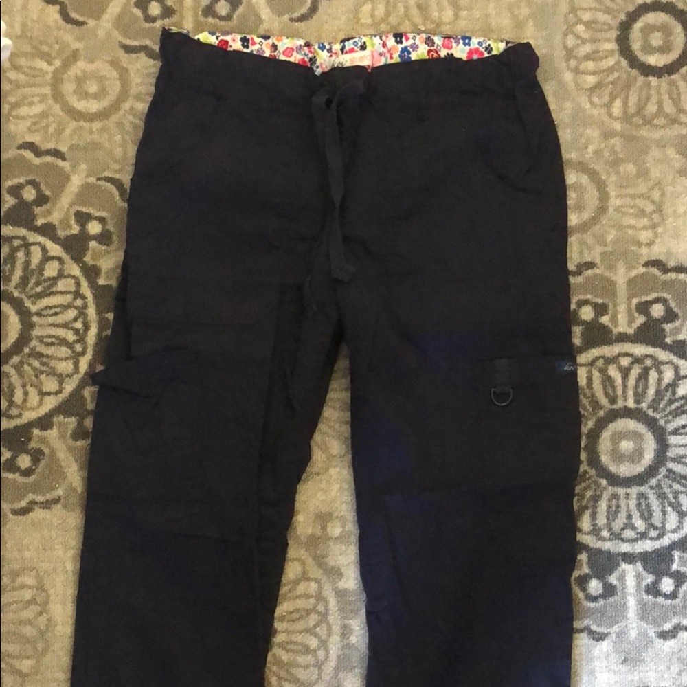 🌟NEW LISTING🌟 KOI stretch scrub pants